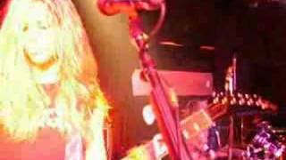 The Donnas - You Wanna Get Me High [live]