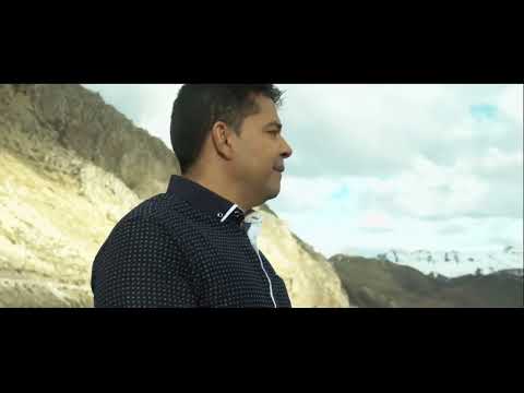 Luis Lambis   Le hace falta un beso Lyrics