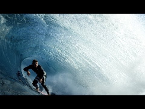 Dawn patrol surfing at the Box