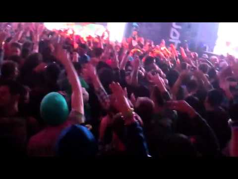 Rusko Dropping "Flux Pavilion - Bass Cannon" @ TAO