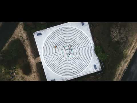 "Hlið" - minnisvarði um hina horfnu