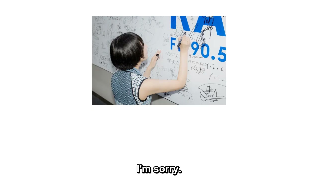 Ayaneru's mom finds her interview article so good that she prints it