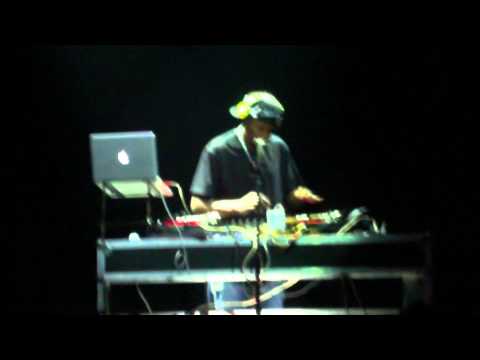 PETE ROCK DJ SET @ CHILE VIERNES 18-MAY-2012