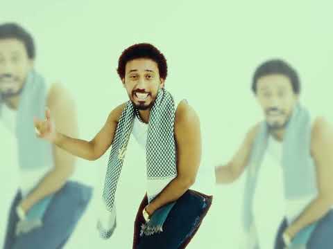 اليونق و مشاكل - ريمه | (Alyoung x @MshakilBeatz - Rema (Official video clip)