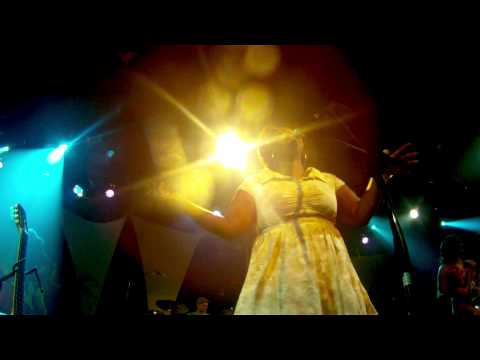 ellen oléria e pret.utu - marimba (2012)