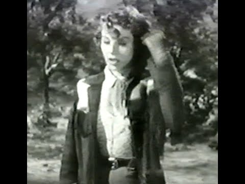 The head villainess is punched out by petite beauty after a horse chase - Movie Catfight