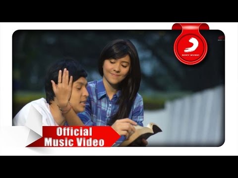 TheOvertunes - Mungkin (OST. NGENEST) [Official Music Video]