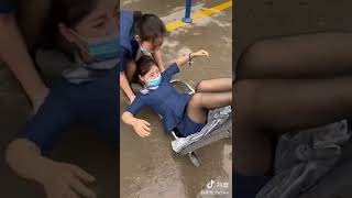 【Funny TikTok】エチエチ?見えちゃう　すごいぞ中国