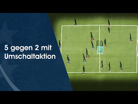 5 gegen 2 mit Umschaltaktion – Fußballtraining am Deutschen Fußball Internat