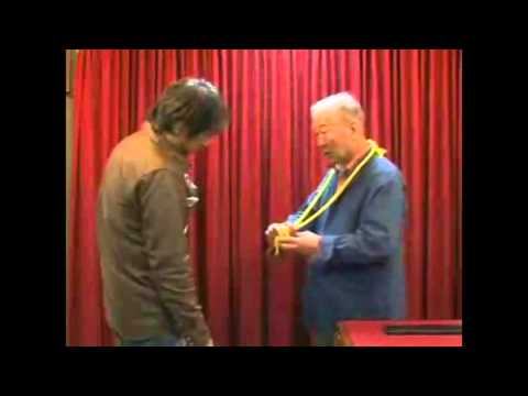 Saturn Magic -Checkers Necklace by Mikame - Trick