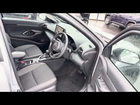 Toyota Yaris Cross 1.5 Hybrid Luna Sport 5dr ‘’Iri - Image 2