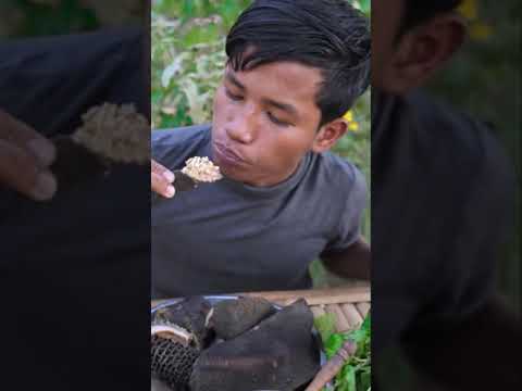 Eat beef with chili sauce #Shorts