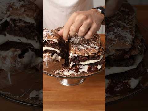 You’ve never seen a brownie like this  #PourbakeWOW #KrusteazBatters #MakeItKrusteazy #ad