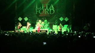 Lita Ford Close your eyes forever FT: Lizzy Hale of Halestorm 4/20/16 Spartanburg SC