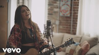 Tenille Townes - Somebody&#39;s Daughter (Living Room Worktapes)