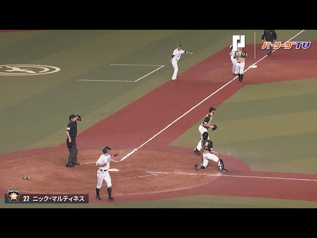 ファイターズ・マルティネス 味方守備の痛恨ミスにも気遣い