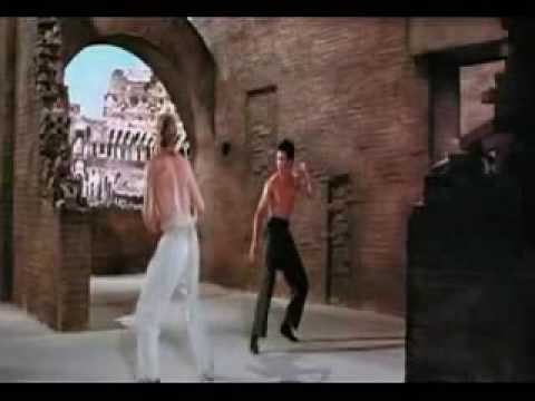 baron rojo chuck norris vs bruce lee