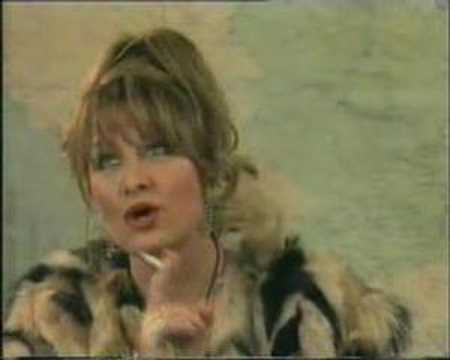 Dama koja ubija - Ja pevam samo hitove sa šoder liste