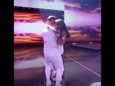 Moments of Sabina Hidalgo and Bailey May in Na Na Na, Come Together and Lendas. March 14, 2020