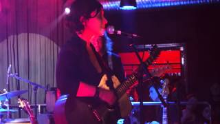2015-05-30-Bobo In White Wooden Houses-Privatclub Berlin-15-Wrong direction