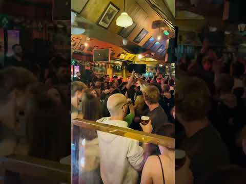 🇮🇪Saturday Night in Flannerys #Dublin #Ireland March 9 (Part 1)  The energy is unreal