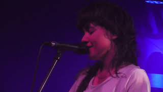 Courtney Barnet - Let it go - Budapest concert 20.05.2019
