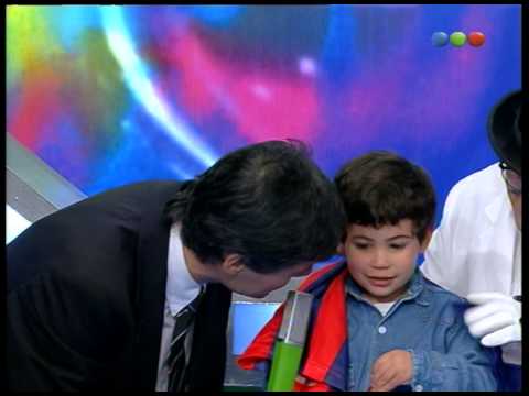 Show de los chicos: Brian canta "El Elefante Trompita" - Videomatch 99