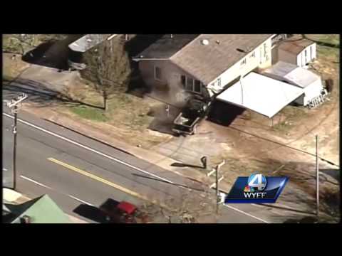 Triple homicide suspect leads high-speed chase