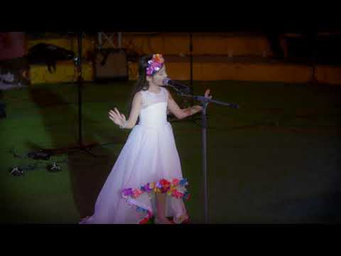 ANYELI quedate conmigo