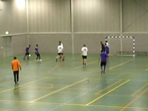 Zaalvoetbal Middenstip 3 - Middenstip 2