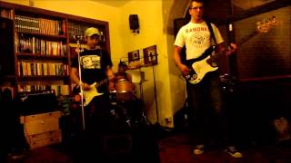 The Boneheads - I spend the rent / I like young girls / We'd have a riot doing heroin