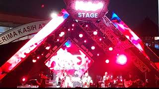 Download lagu RIda Sita Dewi (RSD) live at.The 90s Festival 2023 mp3 Download lagu RIda Sita Dewi (RSD) live at.The 90s Festival 2023 mp3