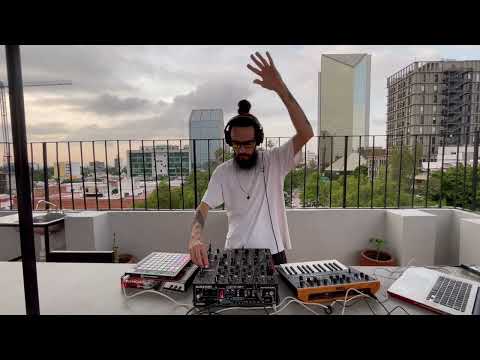 Guadalajara Hi-Tech, Barba Mutante Dj Set