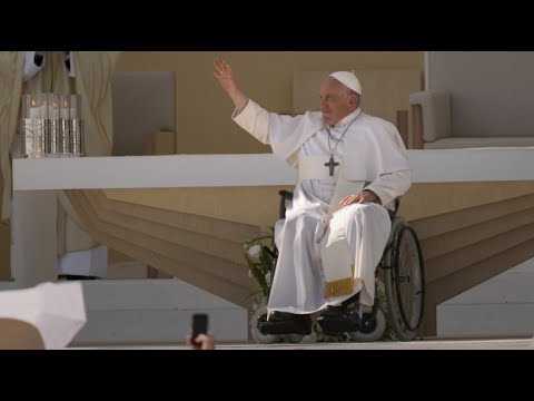 Pope holds open-air mass at the end of World Youth Day
