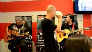Download lagu Ratu di Hatiku by Ahmad Dhani and Wahyu Sudiro (acoustic version) at KFC Ambarrukmo Plaza mp3 Download lagu Ratu di Hatiku by Ahmad Dhani and Wahyu Sudiro (acoustic version) at KFC Ambarrukmo Plaza mp3