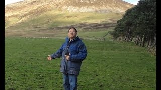 preview picture of video 'Subida ao Tinto Mountain, Trabalho da semana - Voluntário na Escócia - Intercambio na Irlanda'