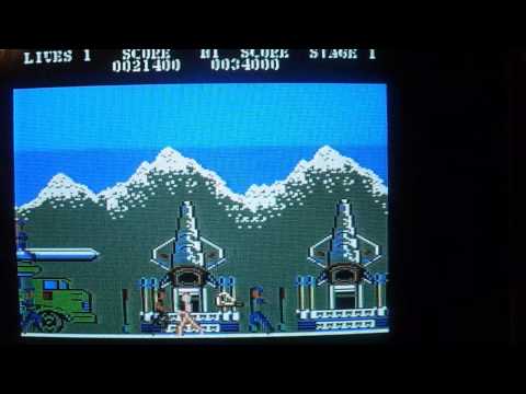 Playing Green Beret Oldschool (Commodore 64)