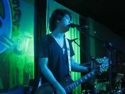 Pupil Live @ 70s Bistro - Pare Ko