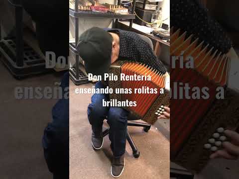 Little Accordian big music Don Pilo Rentería shows brillantes a couple of songs