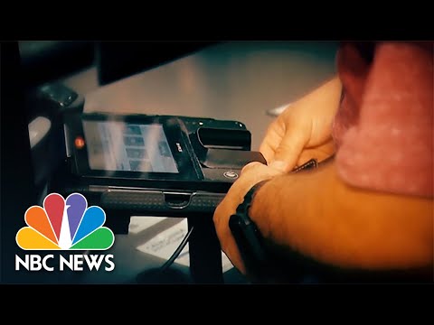 Florida officer faces charges after allegedly stealing dead man’s credit card