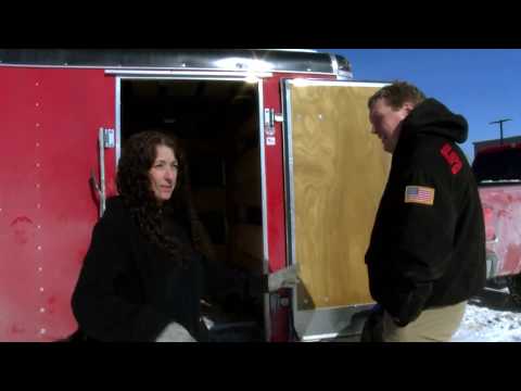 Sen. McBroom talks to UP 200 musher Jaye Foucher