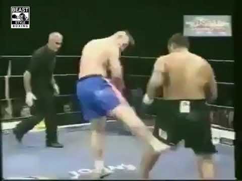 Mark HUNT knocks out Peter Graham with the SHORYUKEN uppercut!