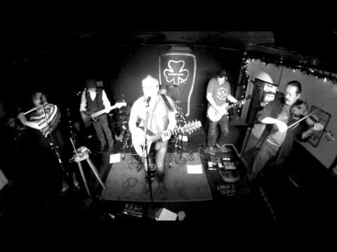 9 Castle Close - The Foggy Dew