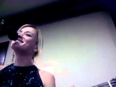 Günce Yorgancılar - Denize Çiçek At (Akustik Versiyon)