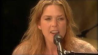 DIANA KRALL &quot;East of the Sun &amp; West of the Moon&quot; Montreal (2004)