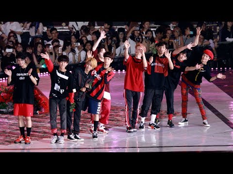 180802 Stray Kids (스트레이 키즈)   전체 플라워카펫 - 2018 코리아 뮤직 페스티벌