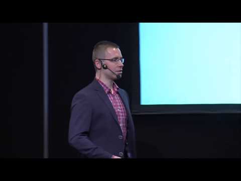 Maciej Aniserowicz: Facts and myths about microservices (High Load Strategy 2016, Vilnius)