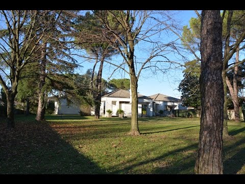 ROMANS D'ISONZO VILLA DISEGNATA DA FAMOSO ARCHITETO CON 4500 MQ DI PARCO