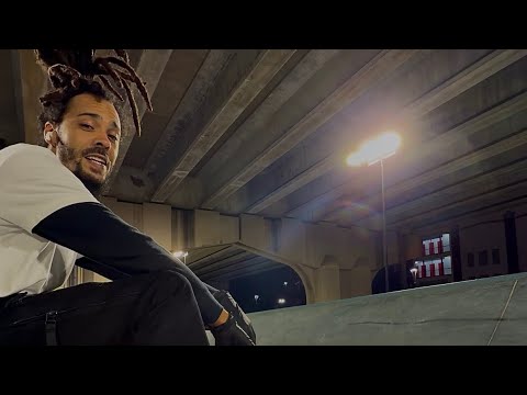 Switch day!! At the $8 million skatepark 🛹