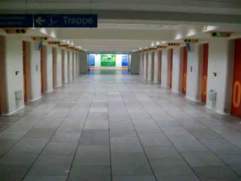 26-story 1973 MAN traction elevator (small) @ Herlev Hospital, Herlev, Denmark